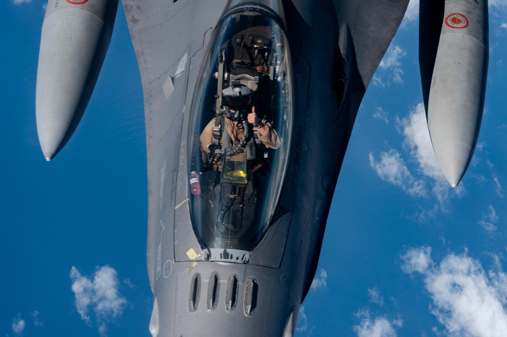 F-16 Fighting Falcons keep watch over CENTCOM AOR from the sky