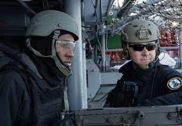 USS Iwo Jima Conducts Live Fire Exercise