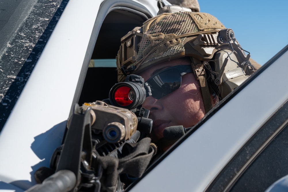 U.S. Air Force Mission Sustainment Team Members Train Alongside U.S. Marines