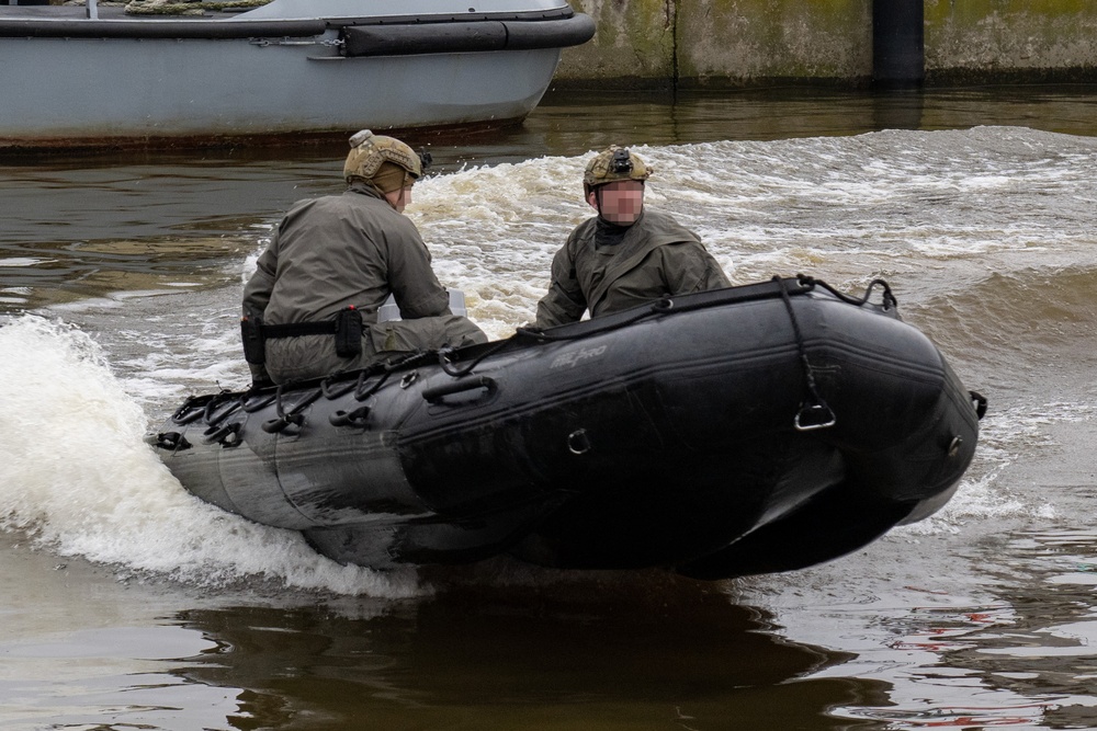 NSW Conducts Training with Lithuanian and German special operations forces