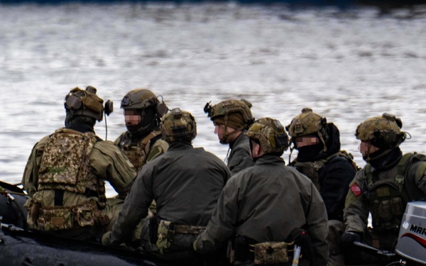 NSW Conducts Training with Lithuanian and German special operations forces