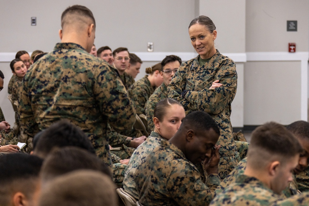 2nd Marine Logistics Group Commanding General visits Marine Corps Combat Service Support Schools