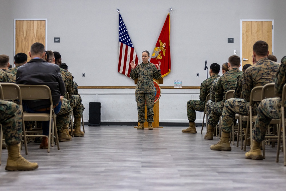 2nd Marine Logistics Group Commanding General visits Marine Corps Combat Service Support Schools