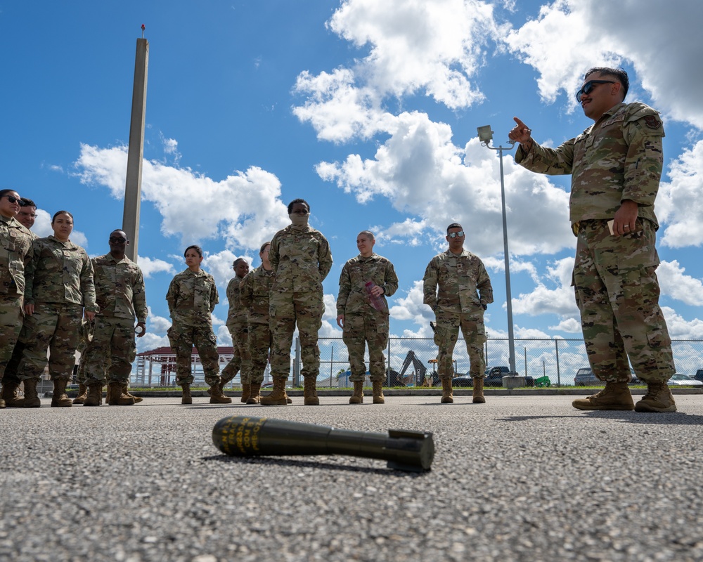 UXO Identification Training During Mosaic Gecko II