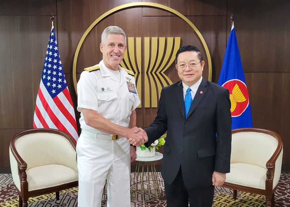 Adm. Steve Koehler, commander, U.S. Pacific Fleet visits Indonesia