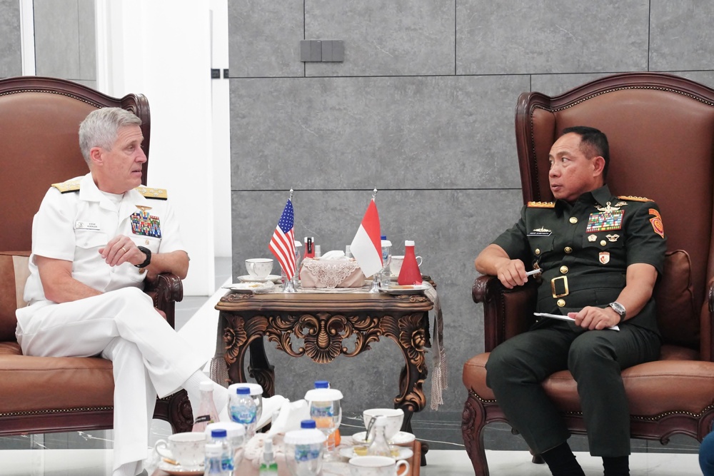 Adm. Steve Koehler, commander, U.S. Pacific Fleet visits Indonesia