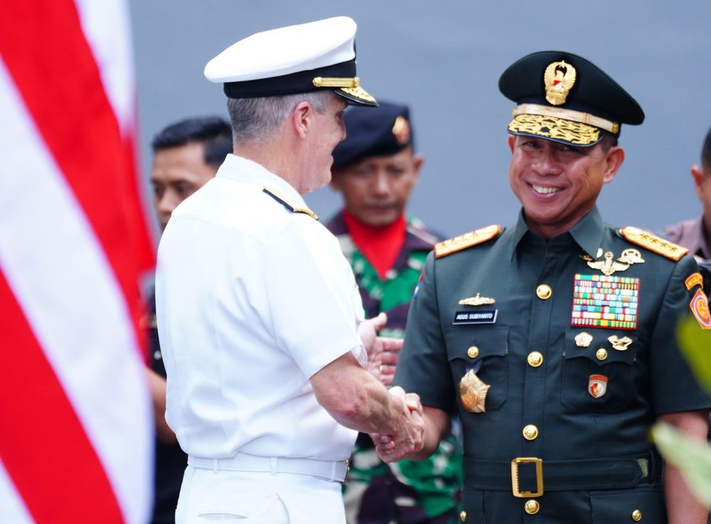 Adm. Steve Koehler, commander, U.S. Pacific Fleet visits Indonesia