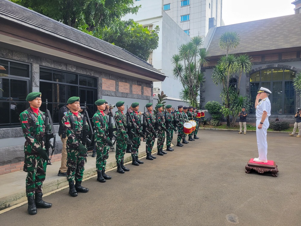 Adm. Steve Koehler, commander, U.S. Pacific Fleet visits Indonesia