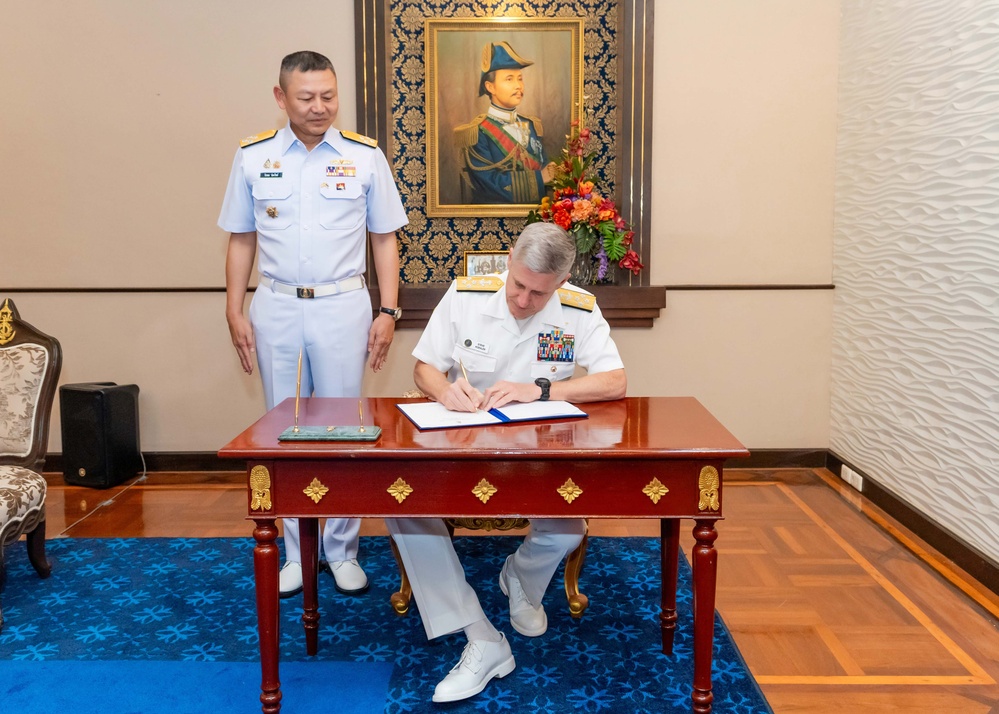 Adm. Steve Koehler, commander, U.S. Pacific Fleet, visits Thailand