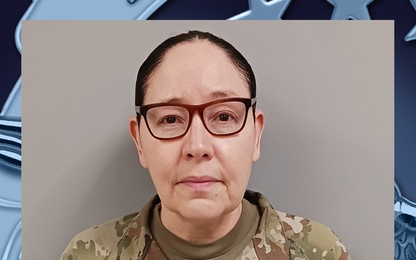 DLA Vice Director Recognized DLA Energy Employees