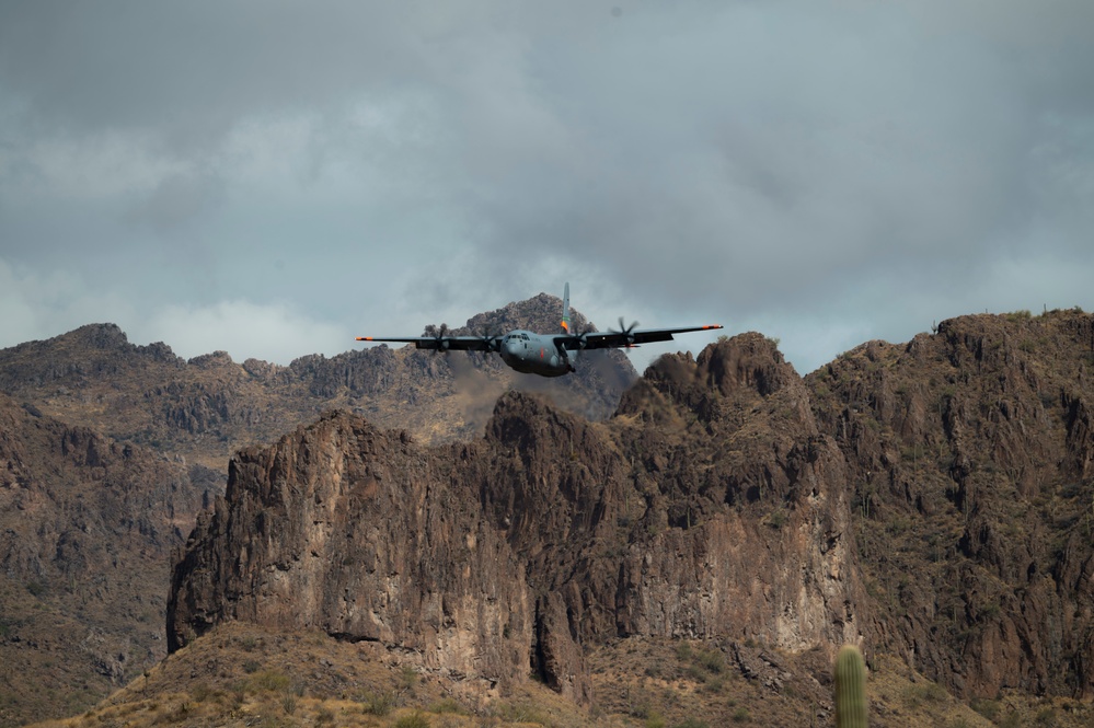 Cowboy Guard and the California Air National Guard conduct MAFFS training in Arizona