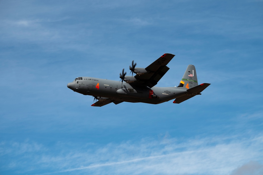 Cowboy Guard and the California Air National Guard conduct MAFFS training in Arizona