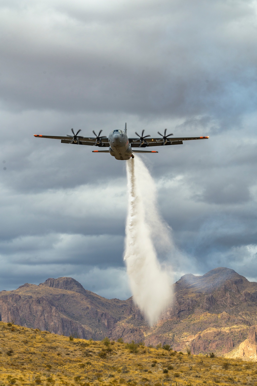 Cowboy Guard and the California Air National Guard conduct MAFFS training in Arizona