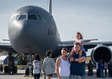 Andersen AFB - Pet the Jet 25