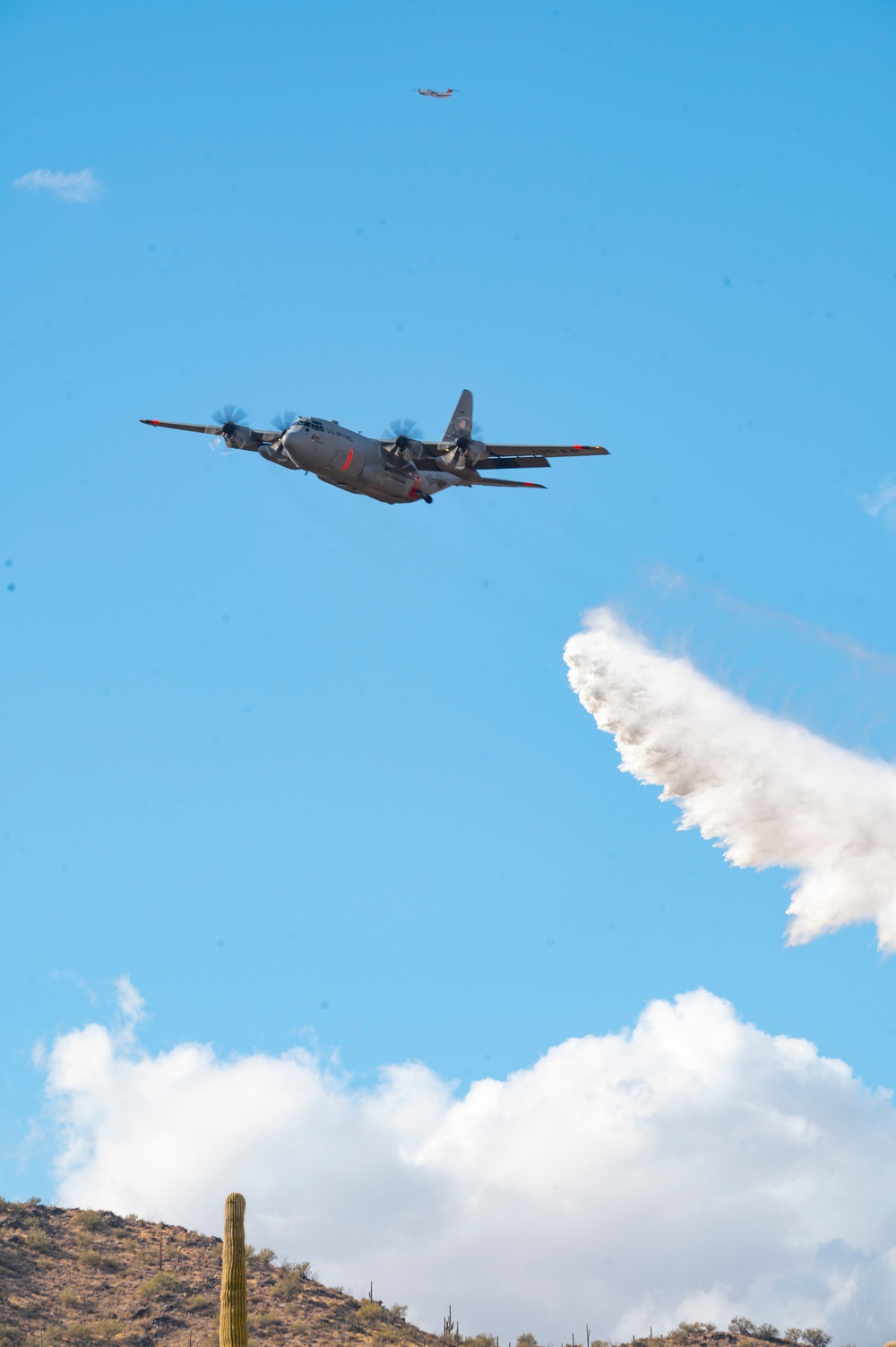 Cowboy Guard and the California Air National Guard conduct MAFFS training in Arizona