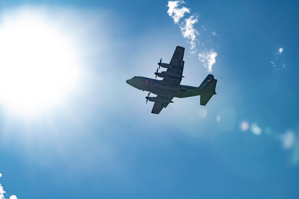 Cowboy Guard and the California Air National Guard conduct MAFFS training in Arizona