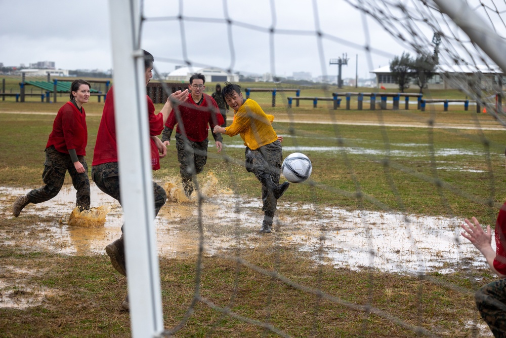 MACG-18 squadrons, JASDF compete in field meet