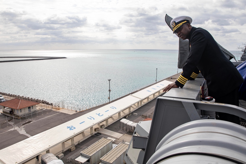 USS San Diego (LPD 22) visits Ishigaki