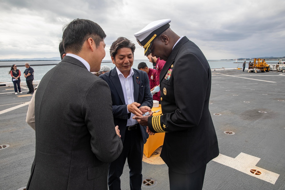 USS San Diego (LPD 22) visits Ishigaki