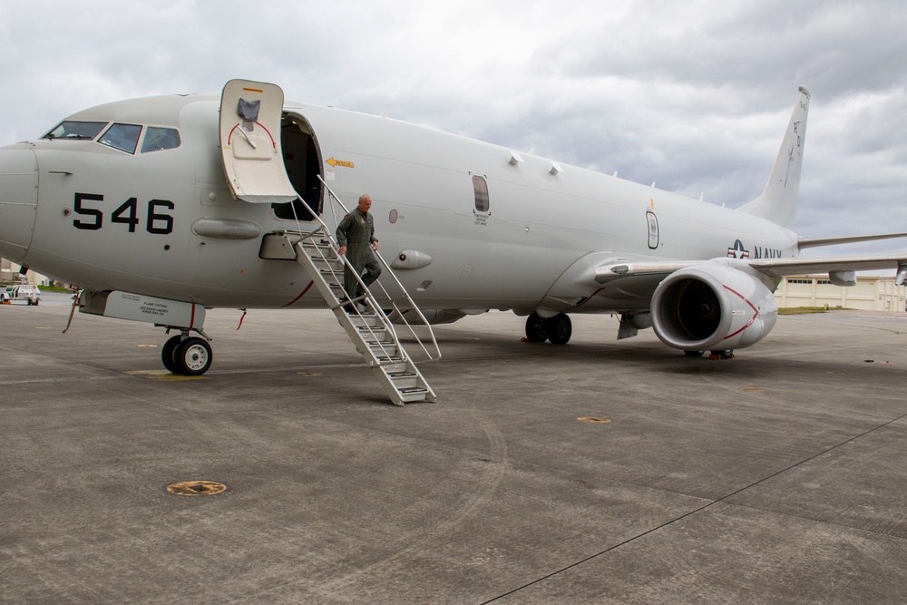 Vice Adm. Cheever Visits VP-47