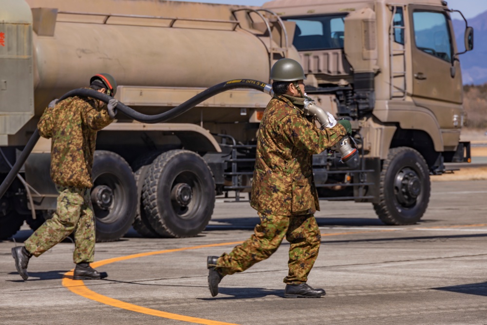 Iron Fist 25 | VMM-262 (Rein.) and JGSDF conduct Bilateral Insert