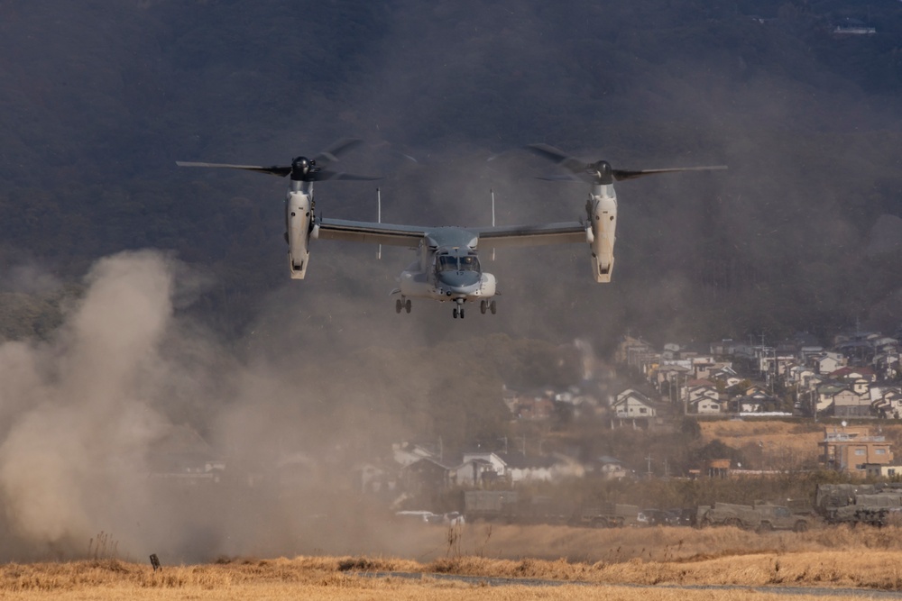 Iron Fist 25 | VMM-262 (Rein.) and JGSDF conduct Bilateral Insert