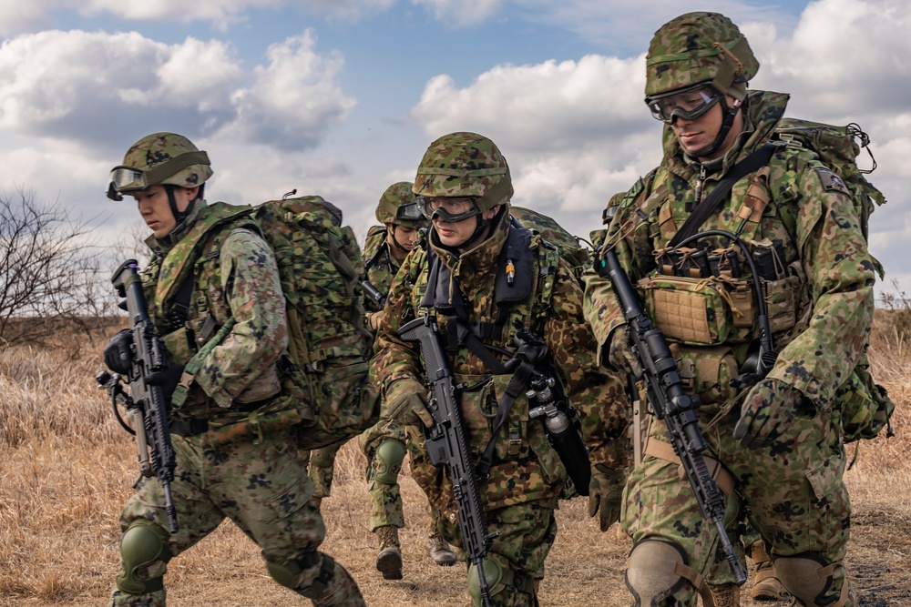 Iron Fist 25 | VMM-262 (Rein.) and JGSDF conduct Bilateral Insert