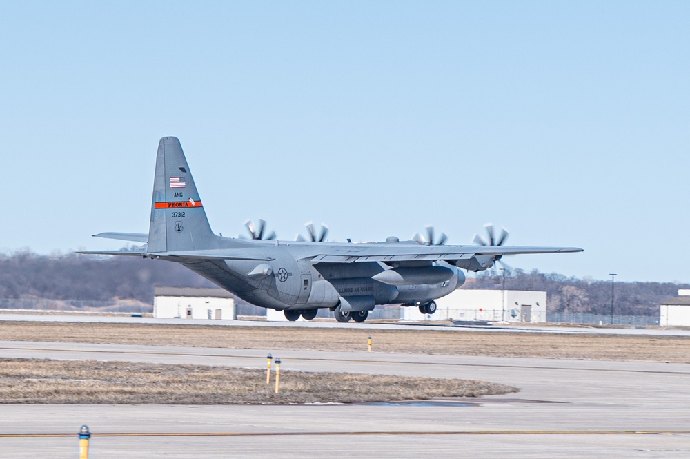 Missouri Aircrew Trains on 8-bladed C-130