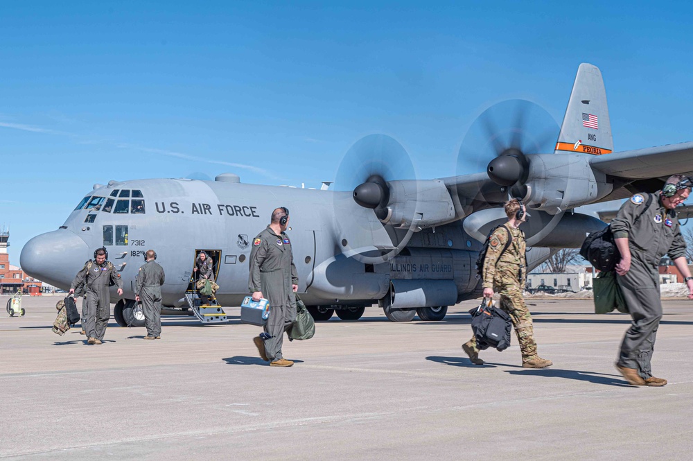 Missouri Aircrew Trains on 8-bladed C-130