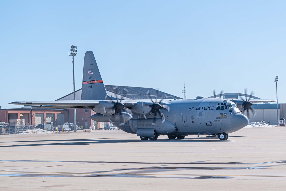 Missouri Aircrew Trains on 8-bladed C-130