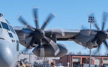 Missouri Aircrew Trains on 8-bladed C-130