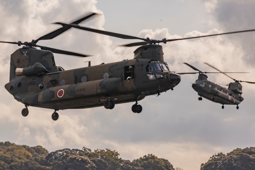 Iron Fist 25 | VMM-262 (Rein.) and JGSDF conduct Bilateral Insert