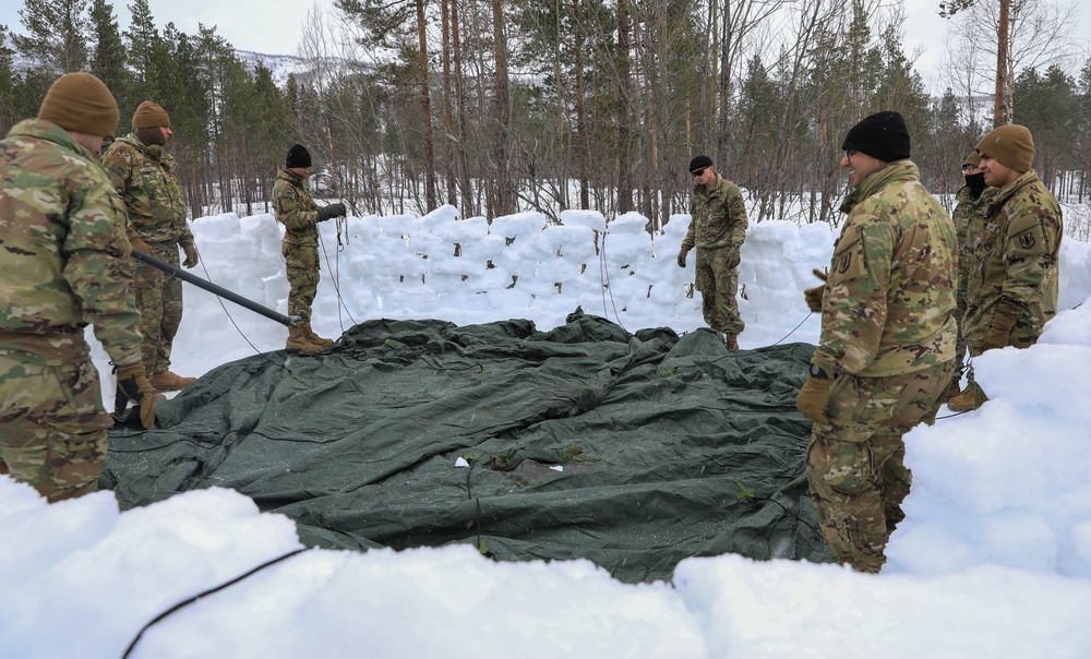 MLRS Battalion conducts a 10-man arctic tent during Exercise in Norway