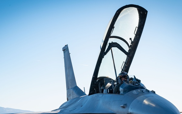 Test integrates Navy missile on F-16