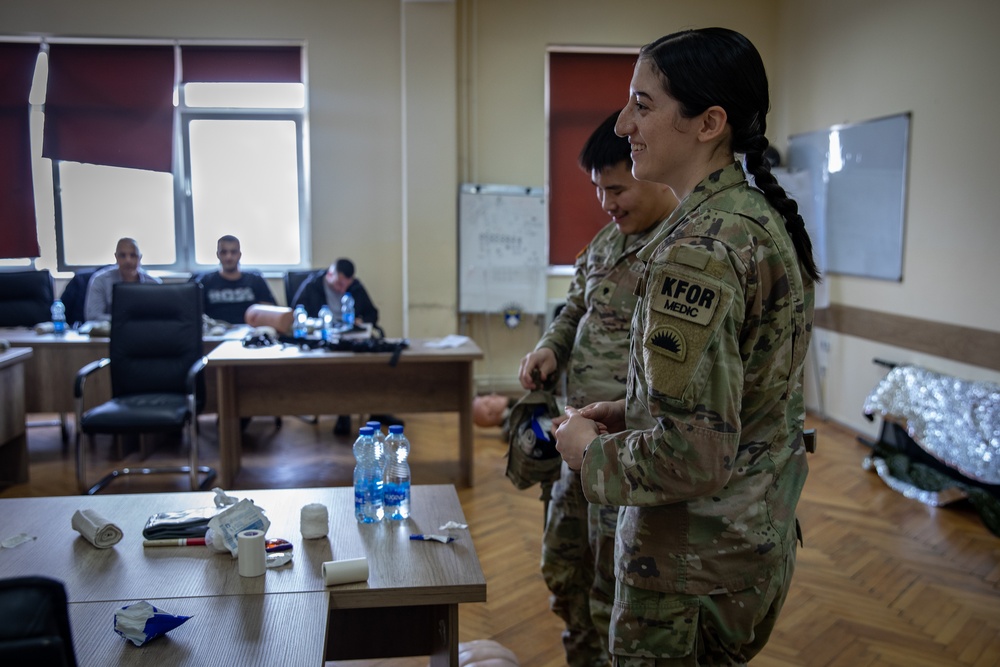 KFOR medics conduct a CLS class with Kosovo Police