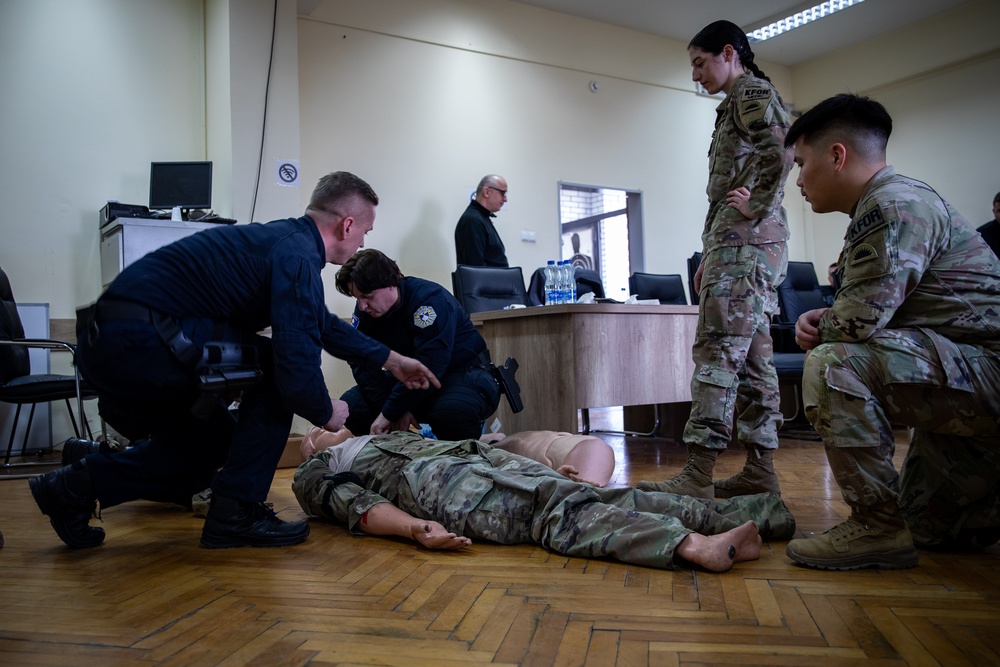 KFOR medics conduct a CLS class with Kosovo Police