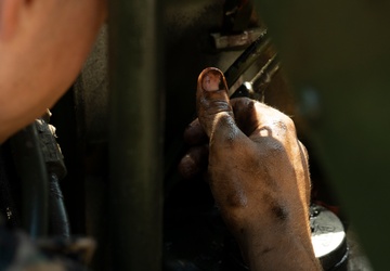 U.S. Marines with MWSS-272 construct an expeditionary landing zone in the Bahamas