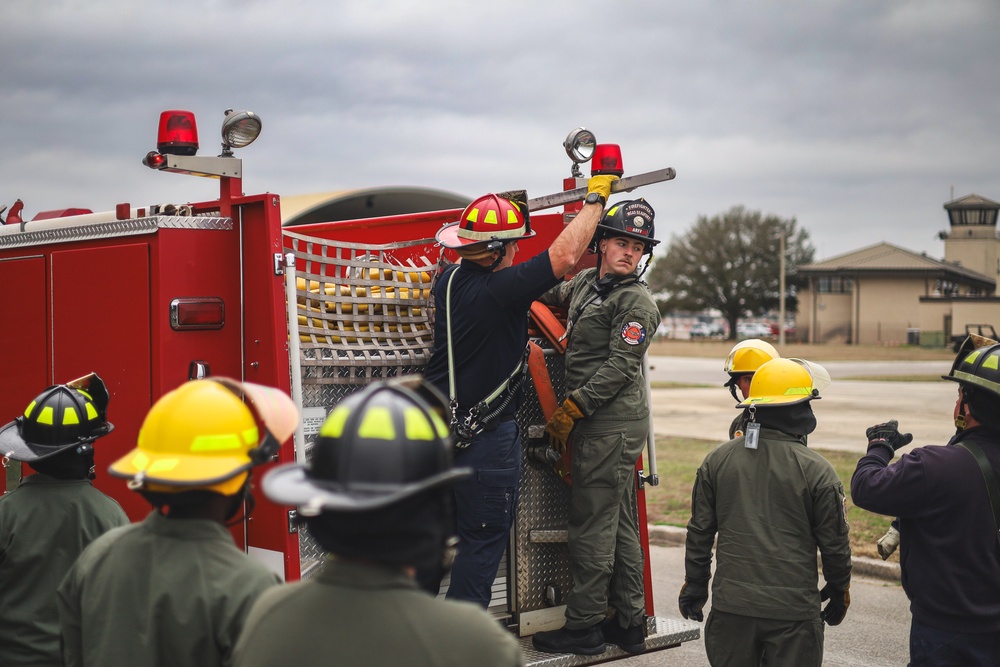 ARFF Conducts Training at MCAS Beaufort