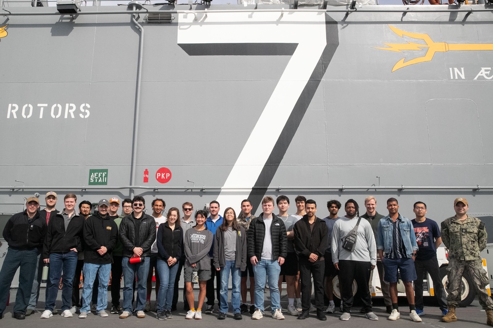 Nuclear Propulsion Officer Candidates Tour