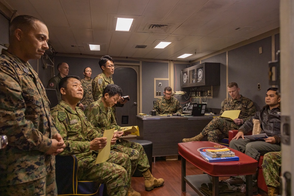 31st MEU | JGSDF, ARDR visit aboard USS America (LHA 6)