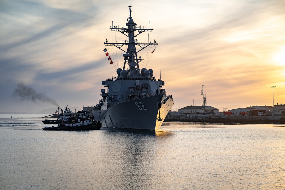 USS Fitzgerald (DDG 62) conducts a port call onboard Naval Base Ventura County