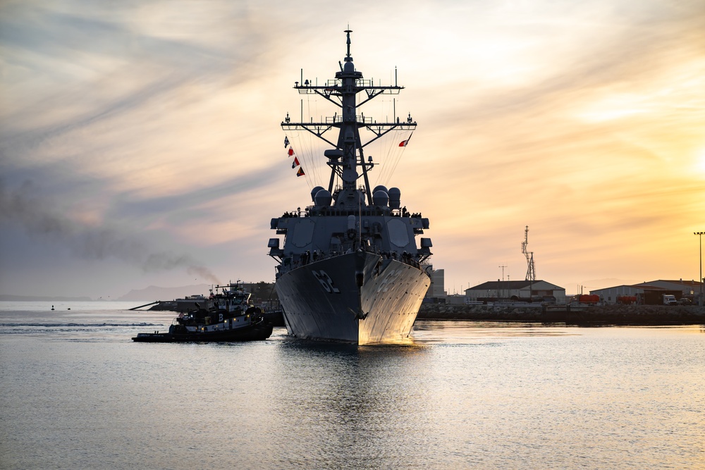 USS Fitzgerald (DDG 62) conducts a port call onboard Naval Base Ventura County