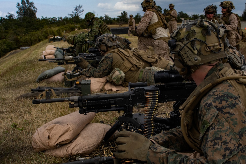 DVIDS - Images - BLT 2/4 conducts Bilateral Live Fire Range [Image 6 of 6]
