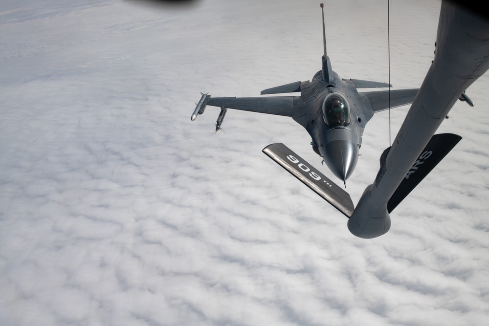 Young Tigers soar with Fighting Falcon