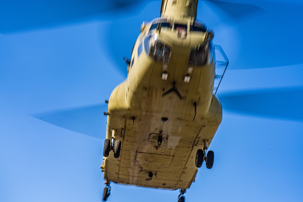 TF Nighthawk CH-47 Takes Flight