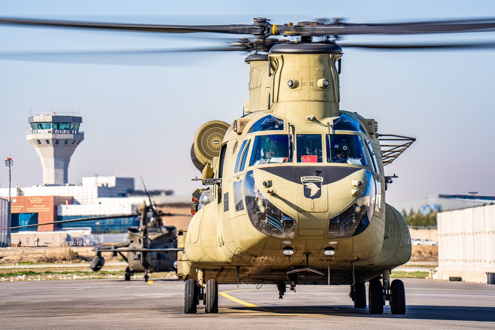 TF Nighthawk CH-47 Takes Flight