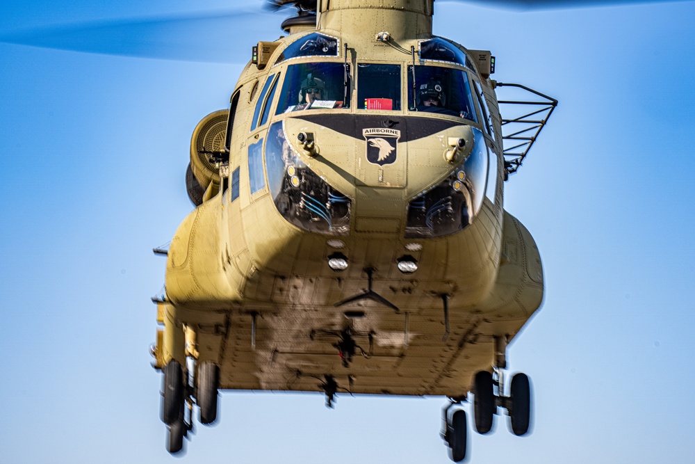 TF Nighthawk CH-47 Takes Flight