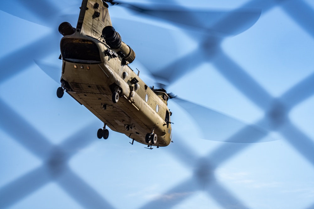 TF Nighthawk CH-47 Takes Flight