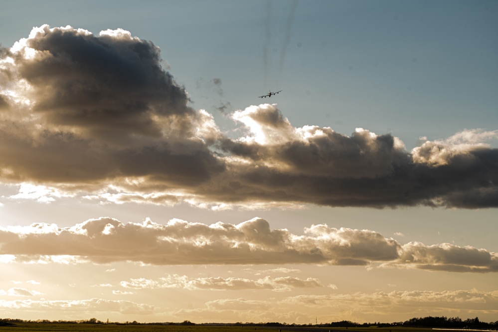 B-52 Stratofortresses return from Bomber Task Force operations