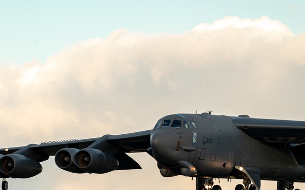 B-52 Stratofortresses return from Bomber Task Force operations
